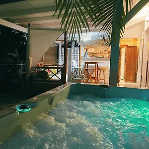  Hébergement de vacances Karaib
